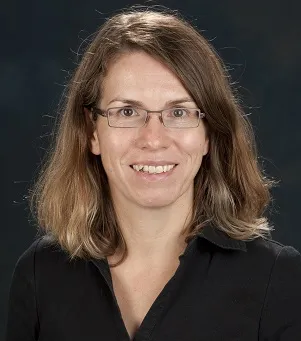 Caezilia Loibl headshot