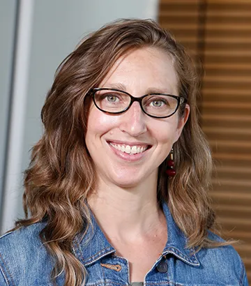 Megan LePere Schloop Headshot